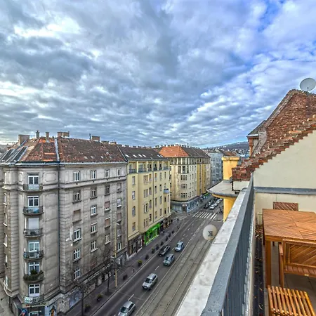 Buda Floor With Terrace & View *