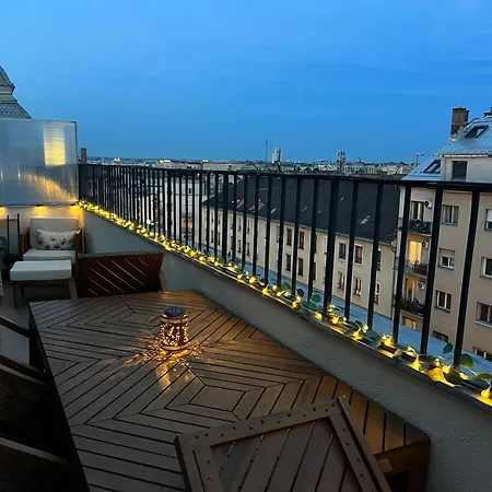 アパート Buda Floor With Terrace & View ブダペスト