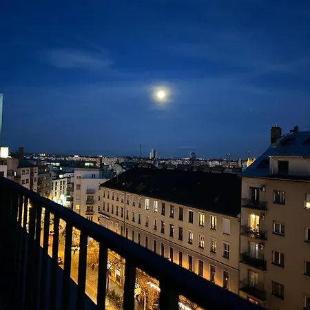 公寓 Buda Floor With Terrace & View 布达佩斯