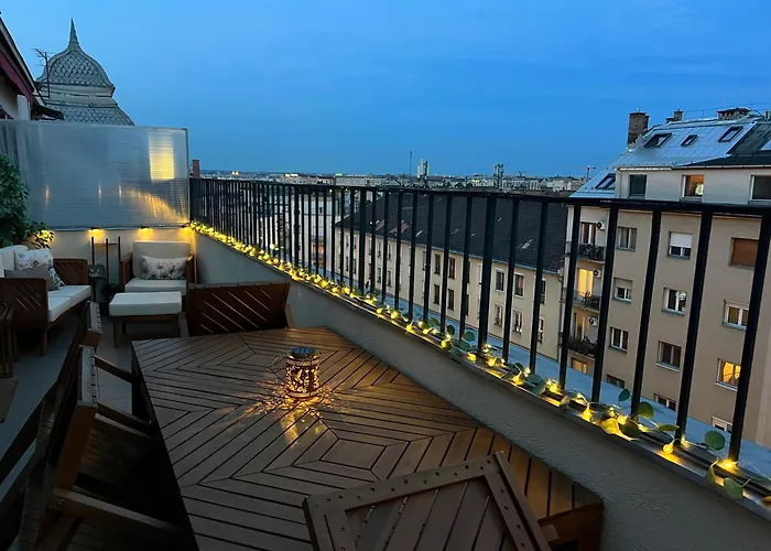 Lejlighed Buda Floor With Terrace & View Budapest
